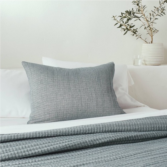 King Reversible Textured Cotton
Chambray Coverlet Sham Dark Teal Blue -
Casaluna - Picture 1 of 5
